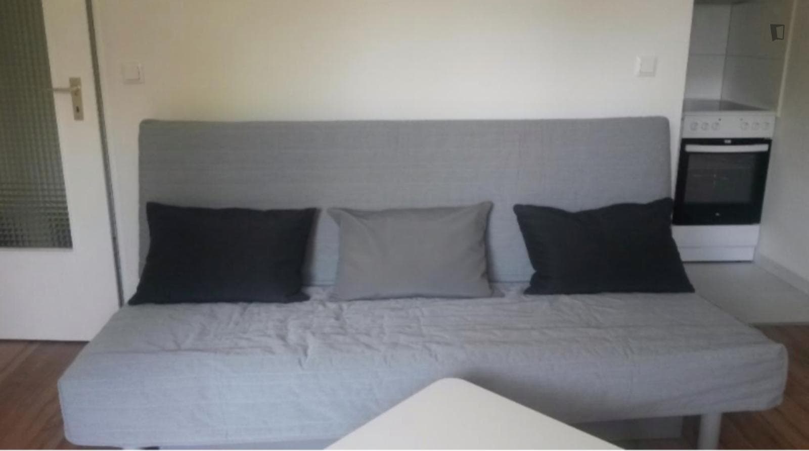 Compact and warm studio in Steglitz photo 1