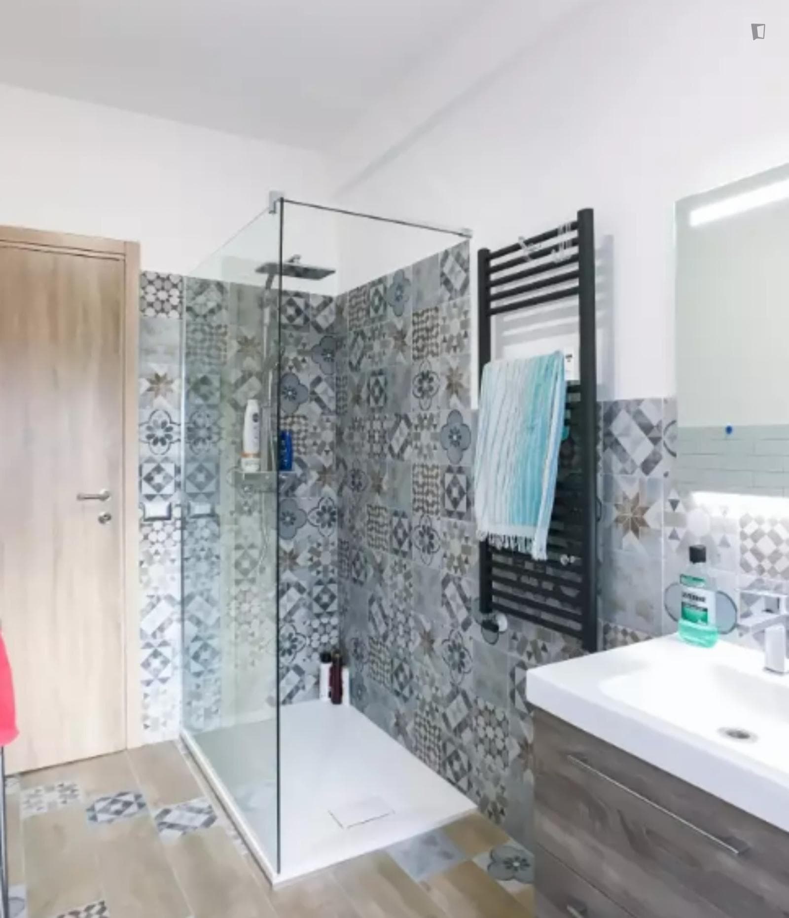 Property photo thumbnail