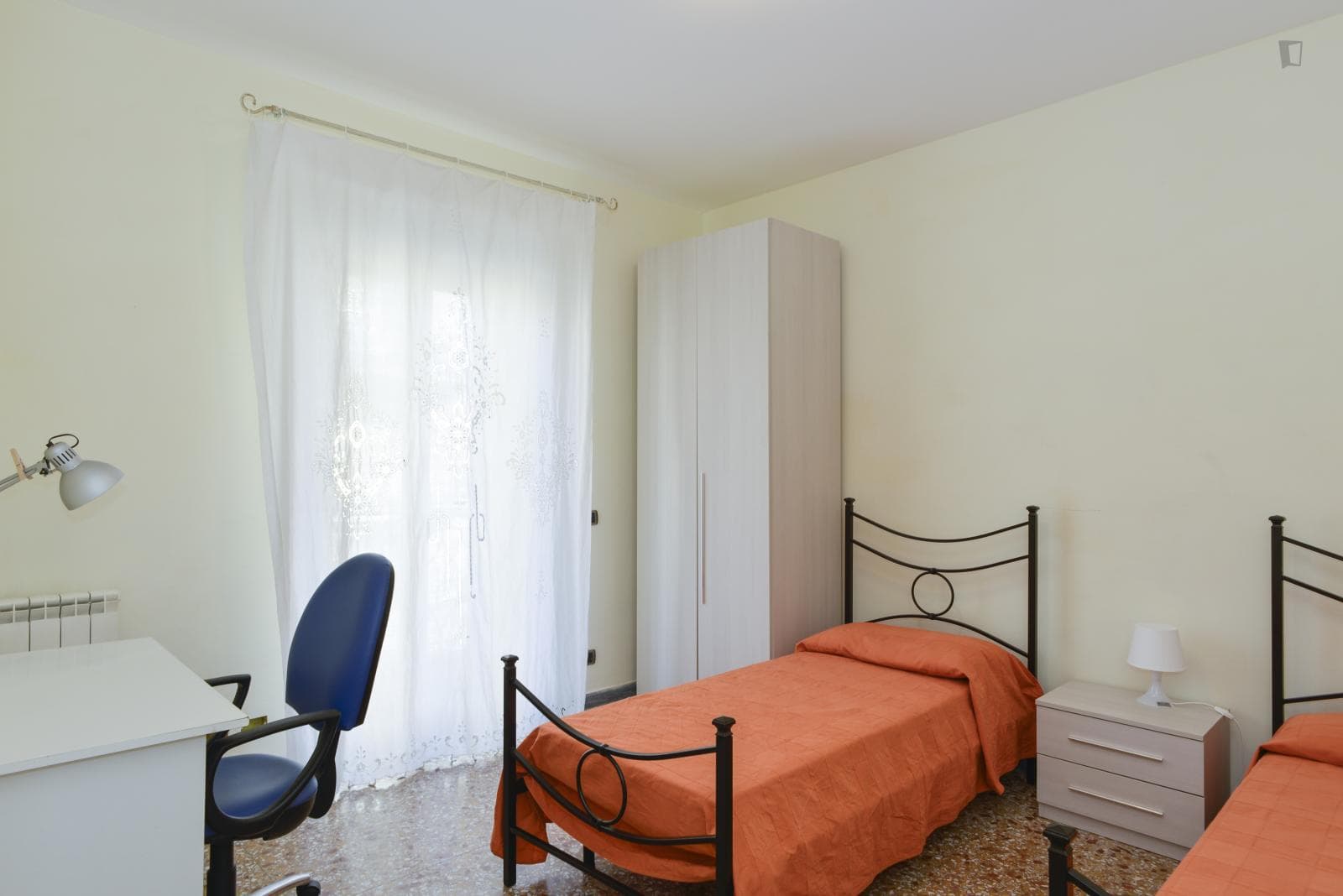 Comfortable twin bedroom near Giardinetti metro station photo 1