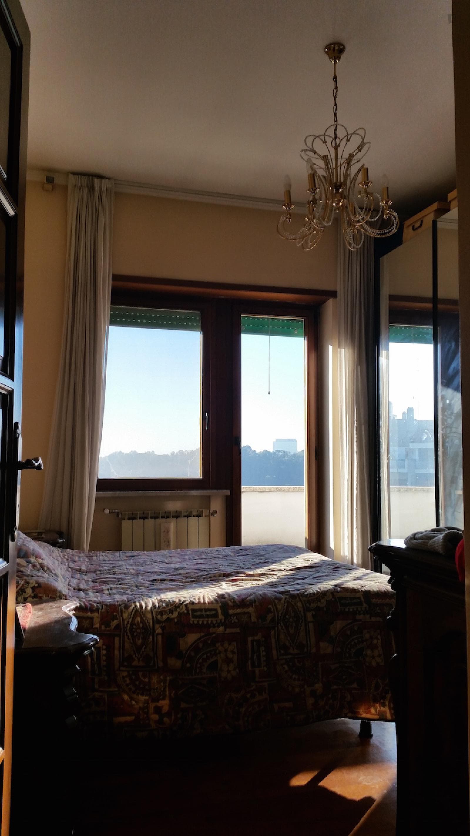 Cosy double bedroom close to Palazzo dei Congressi photo 1
