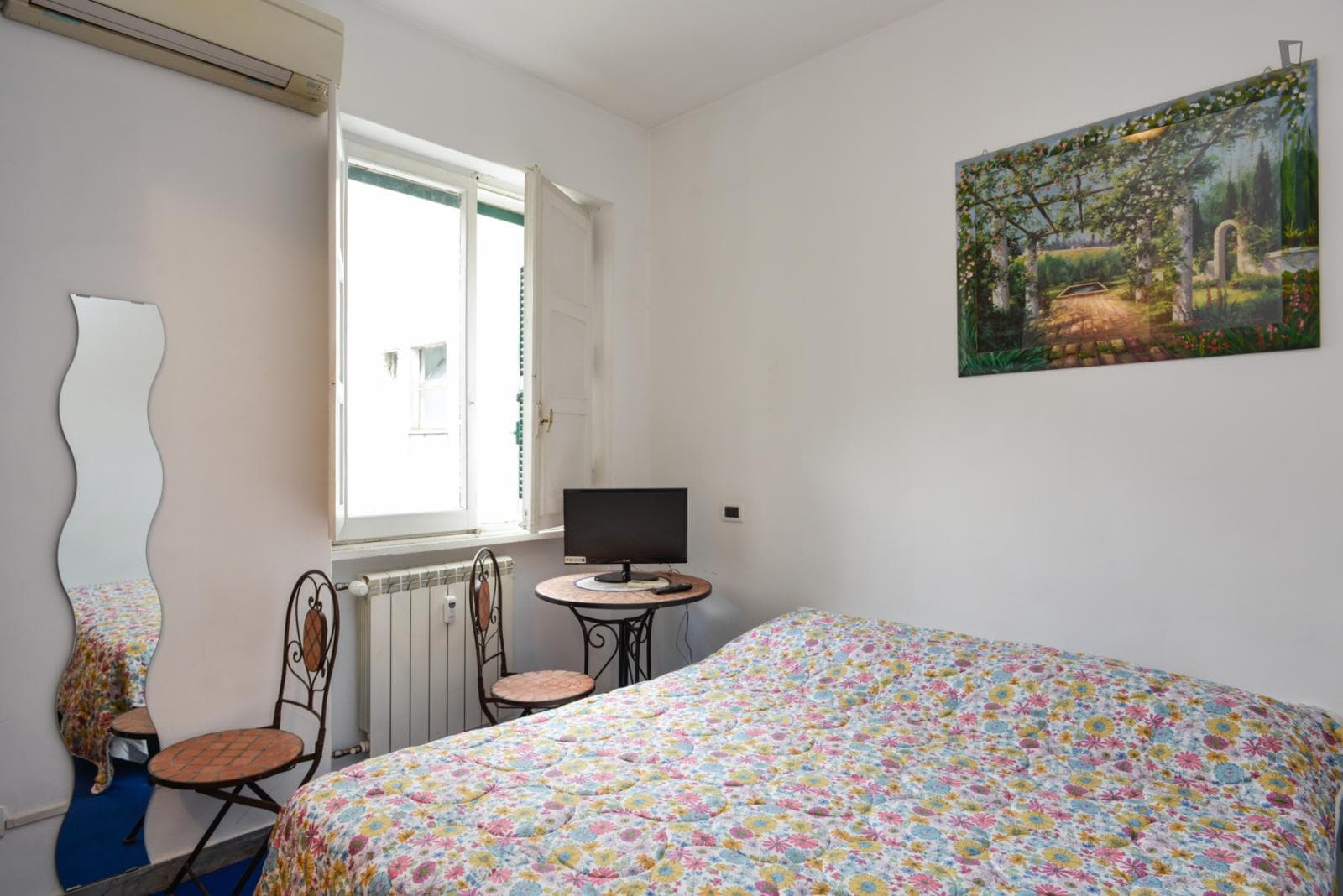 Double ensuite with air conditioning bedroom near Università La Sapienza photo 1