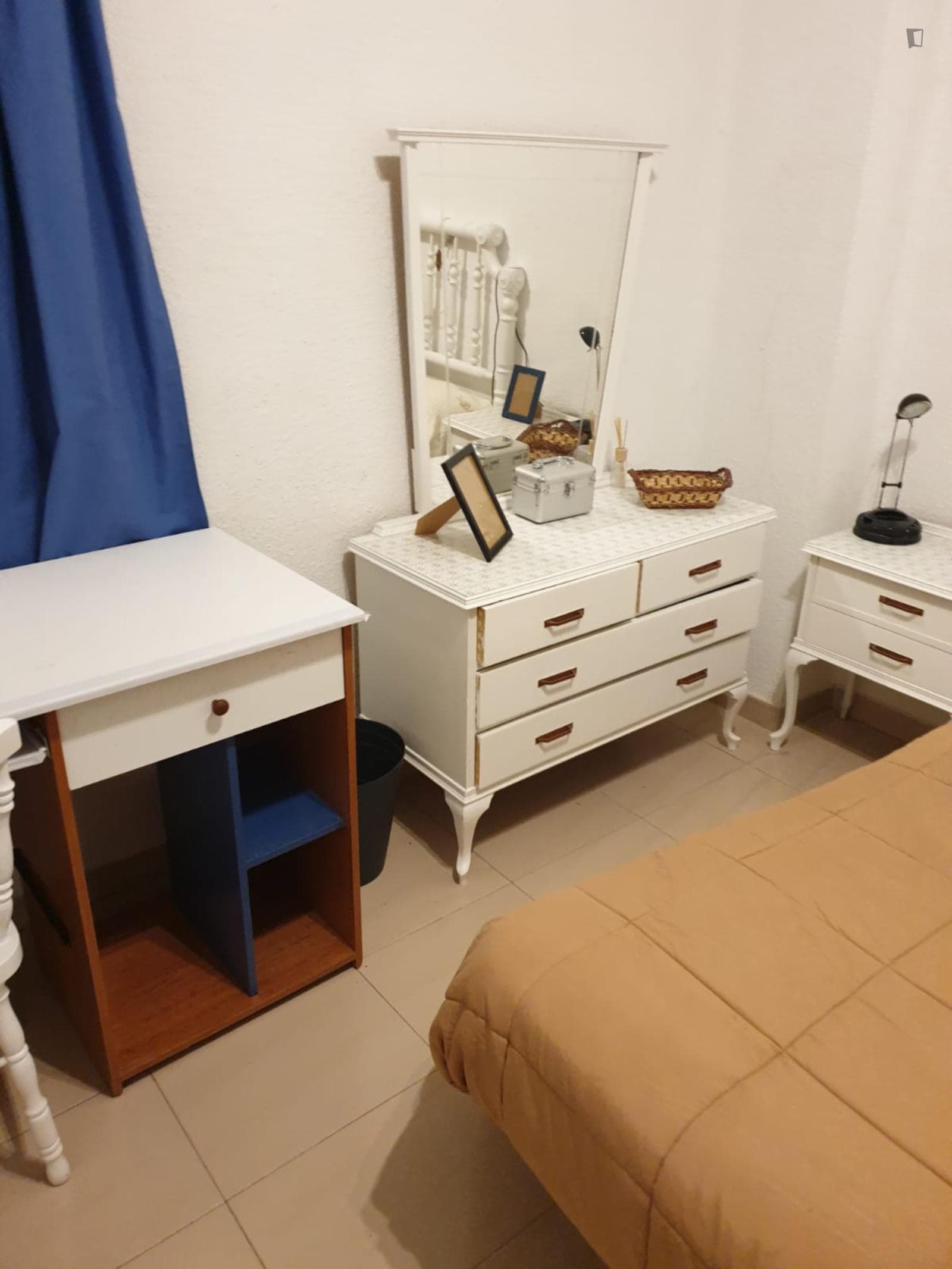Double bedroom in a 4-bedroom apartment near Campus Universitario de Ponferrada photo 1