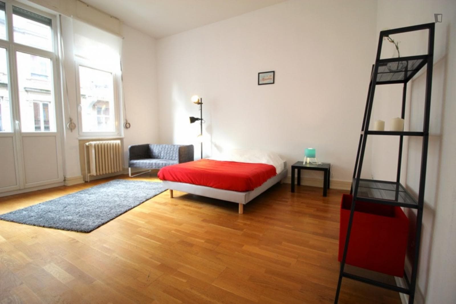 Spacious luminous bedroom - 22m² - ST18 photo 1
