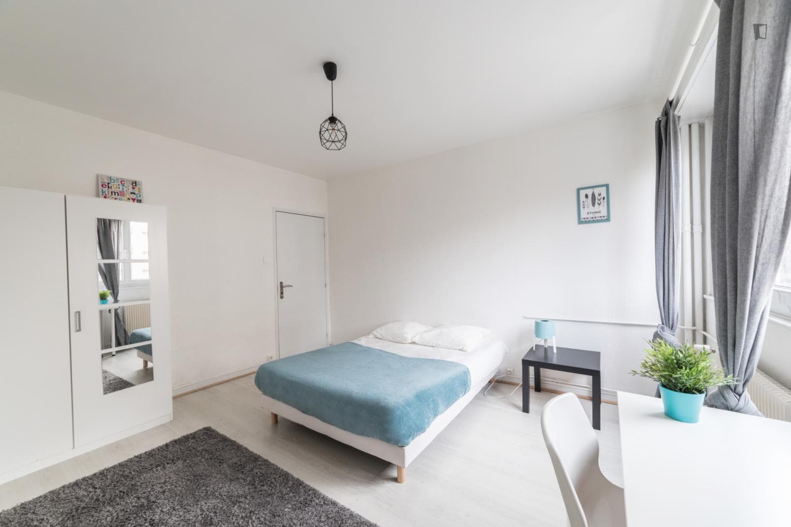 Property photo thumbnail