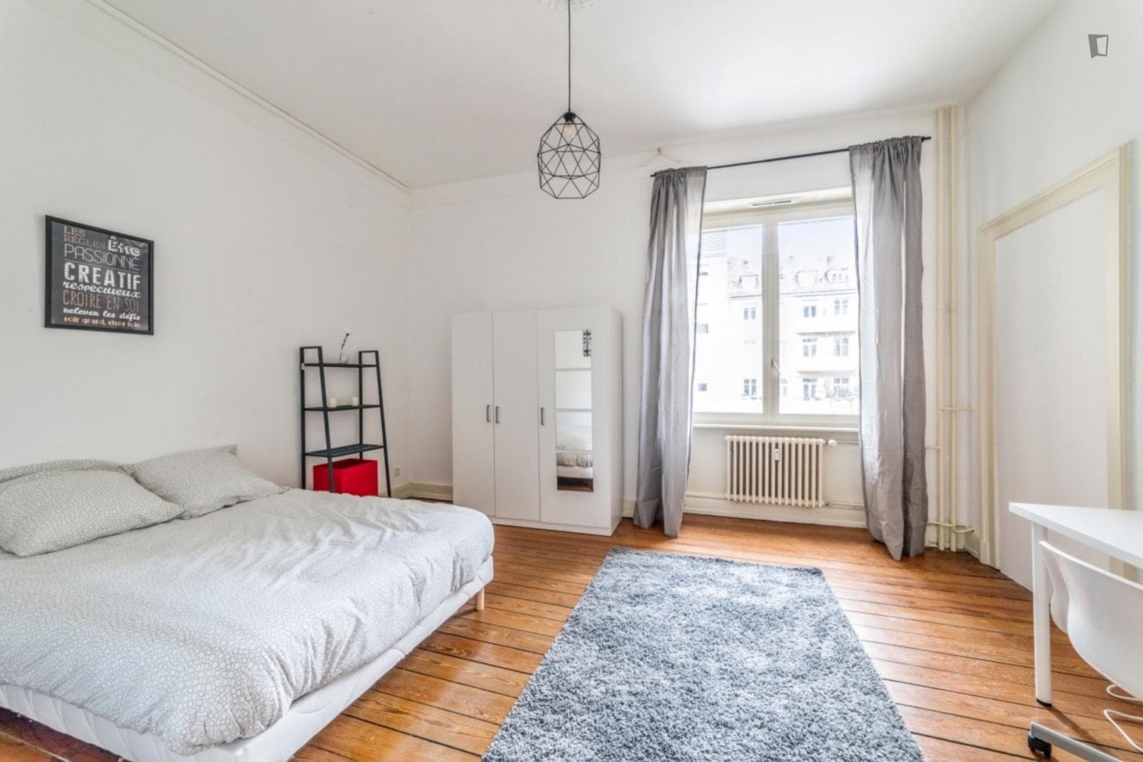 Spacious and bright room - 18m² - ST32 photo 1