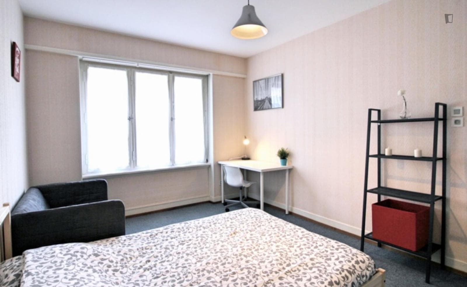 Very large comfortable bedroom - 18m² - ST27 photo 1
