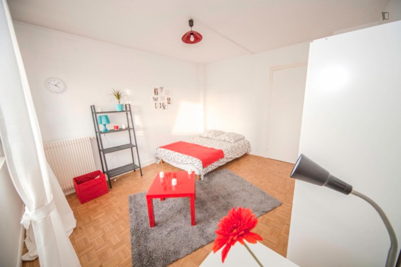 Comfortable and luminous room - 16m² - ST11 photo 1
