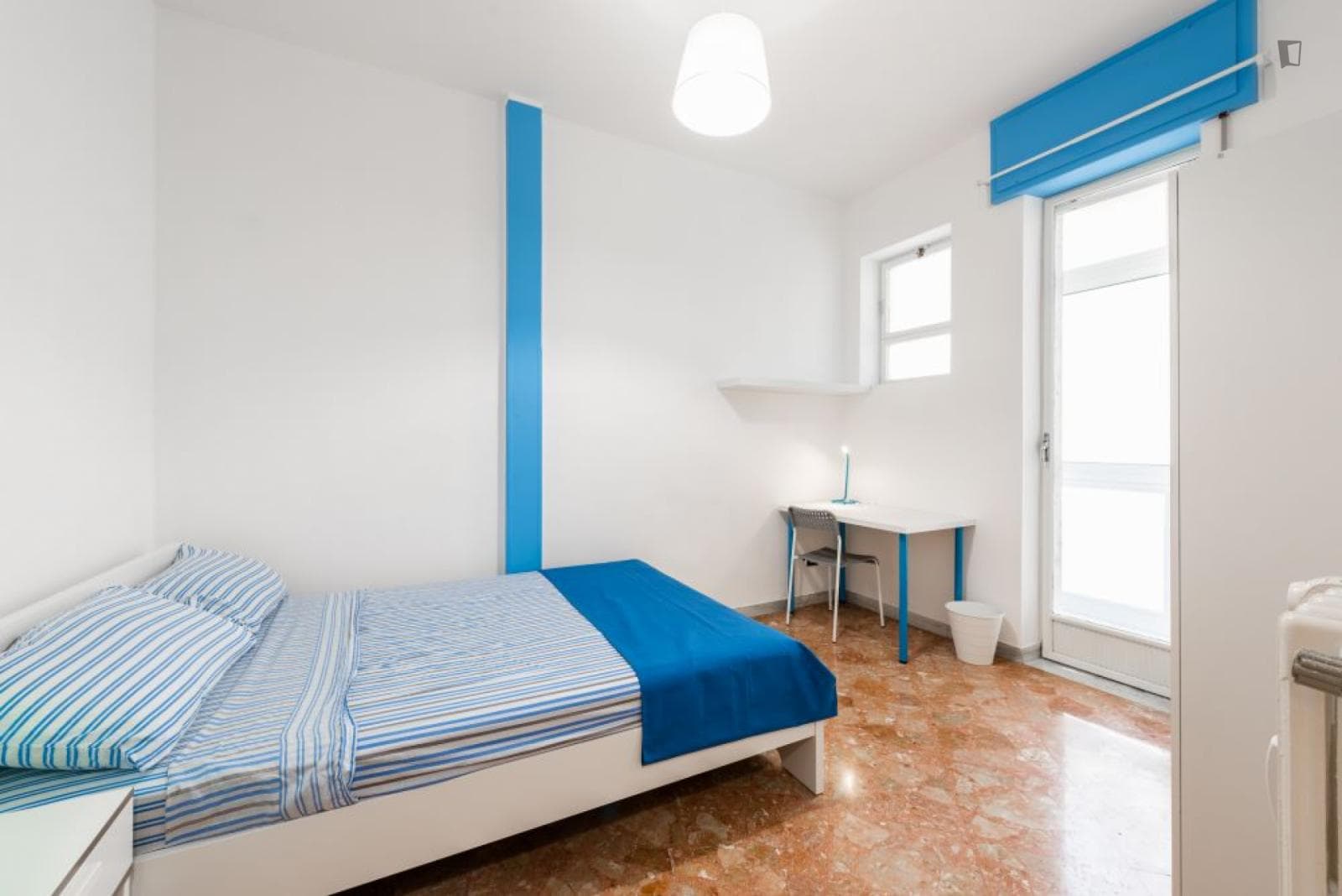Splendid double bedroom near the Quintino Sella metro photo 1