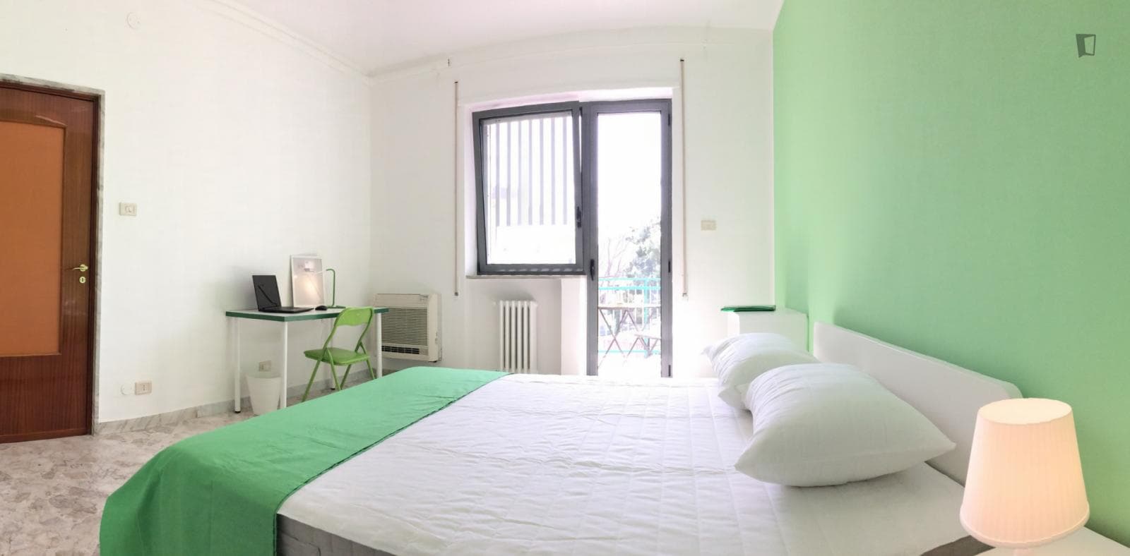 Fantastic double bedroom near Quintino Sella metro station photo 1