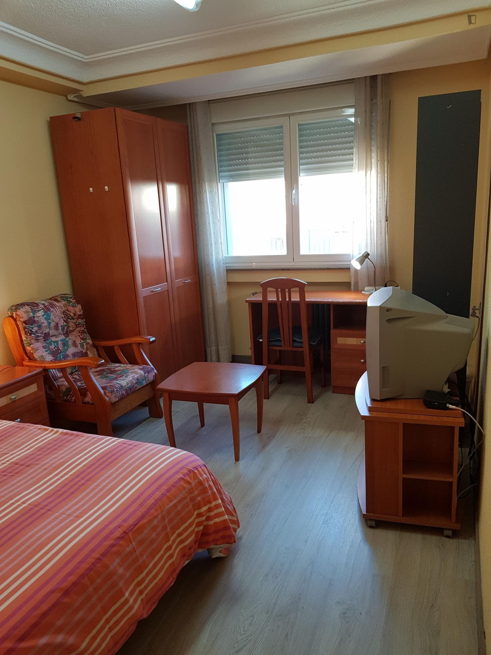 Bright single bedroom close to the Faculty of Biology of the University of Salamanca photo 1