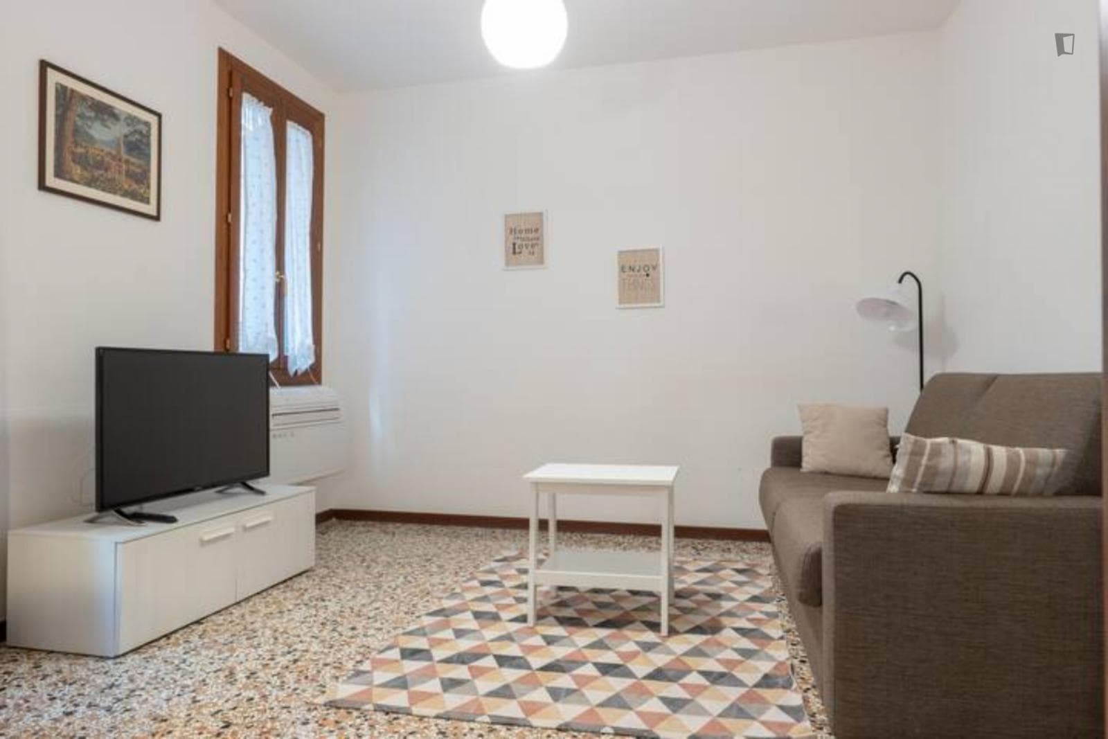 Cute 1-bedroom apartment near Basilica di San Marco photo 1