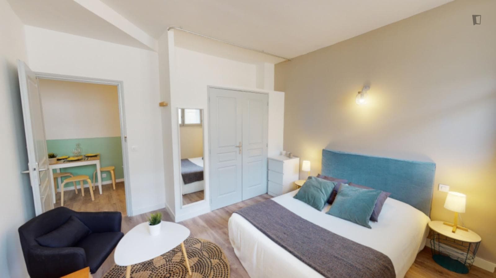 Property photo thumbnail