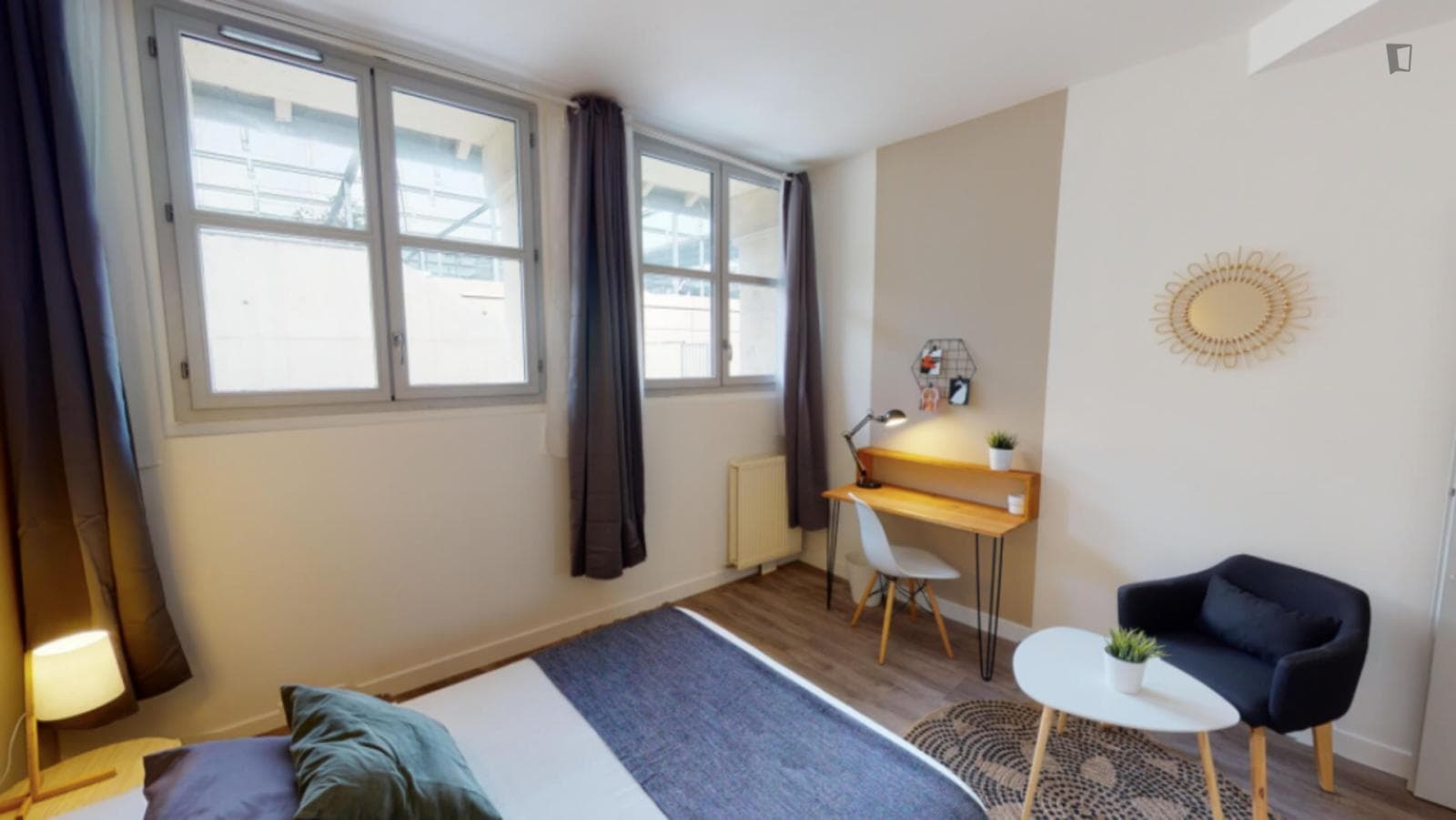 Tasteful double bedroom in Saint Roch photo 1