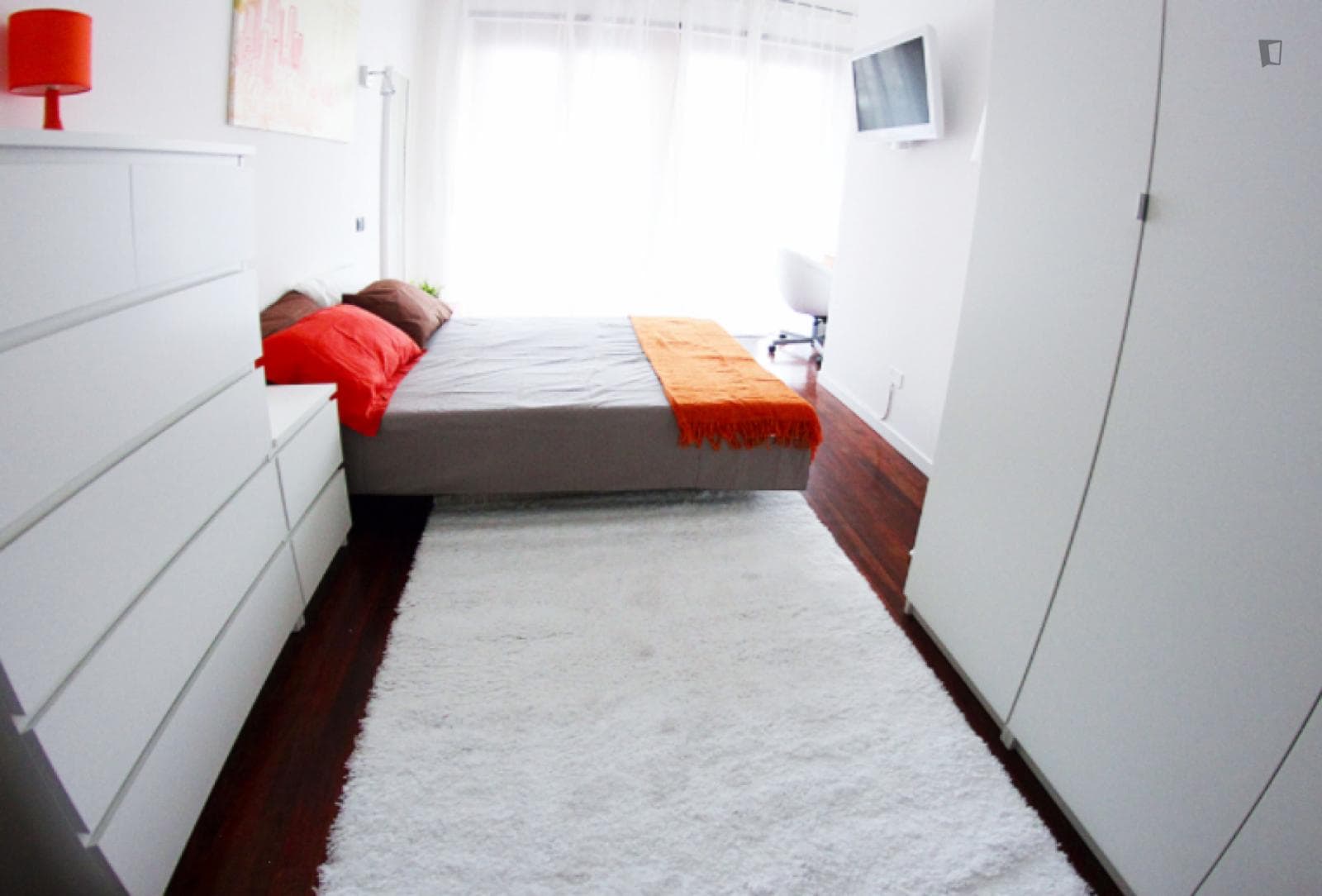 Elegant double bedroom in a 6-bedroom flat, in Stadio San Giro photo 1