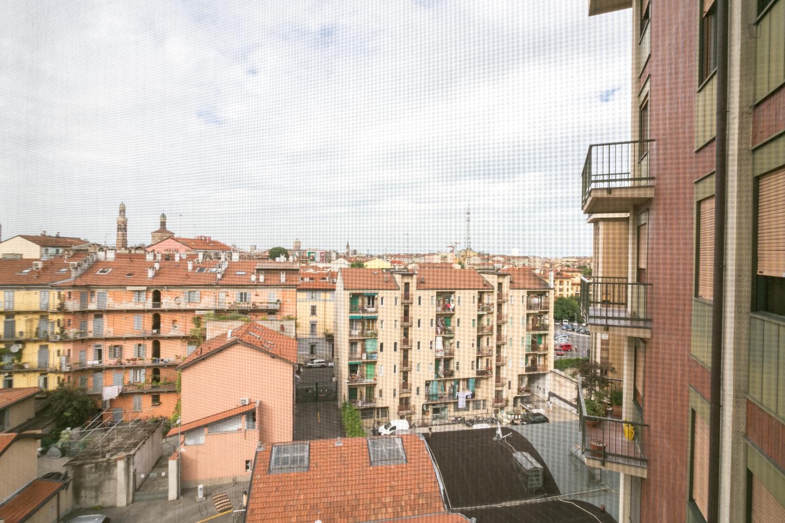 Alluring double bedroom close to Gorla metro station photo 1