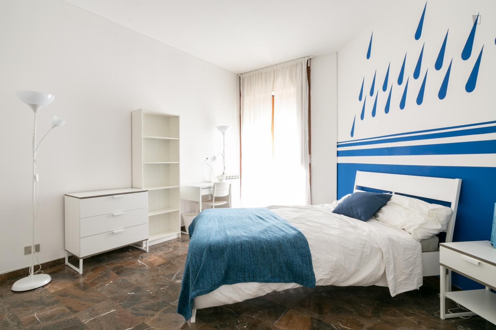Fancy double bedroom in Zone eight photo 1
