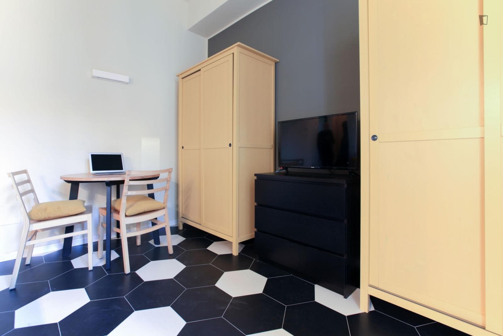 Property photo thumbnail