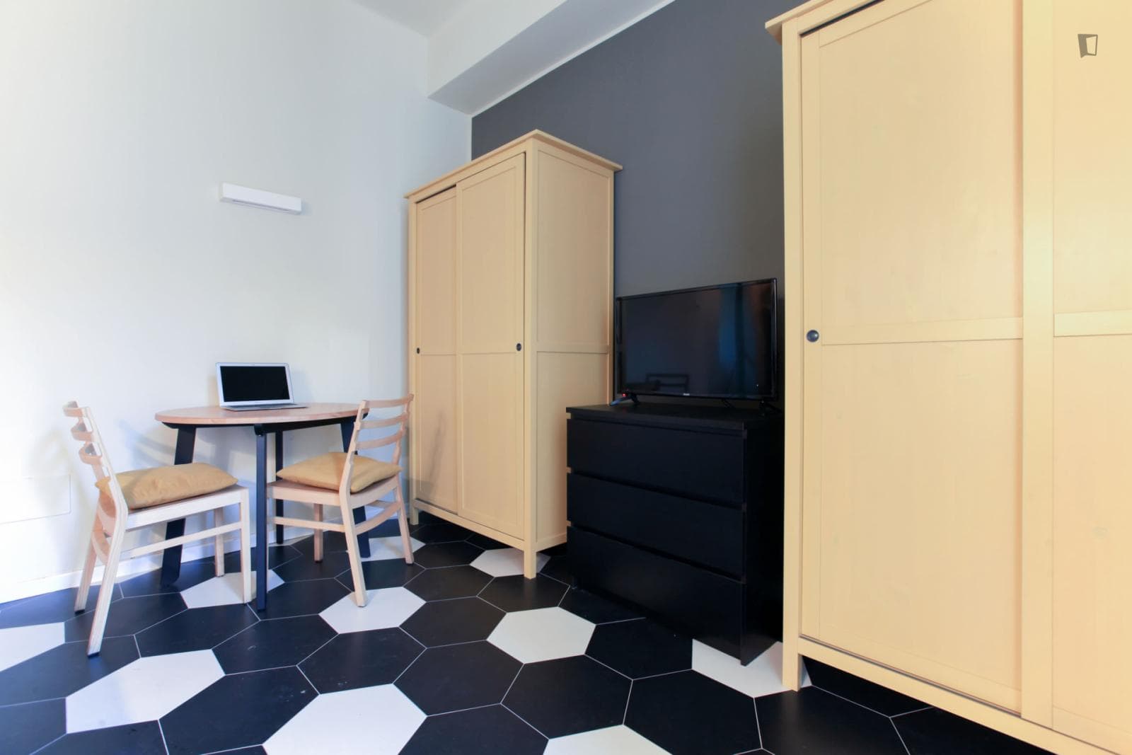 Property photo thumbnail