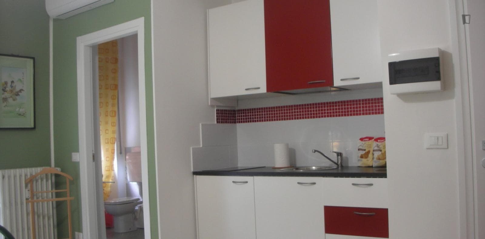 1-Bedroom apartment near the Rho train station photo 1