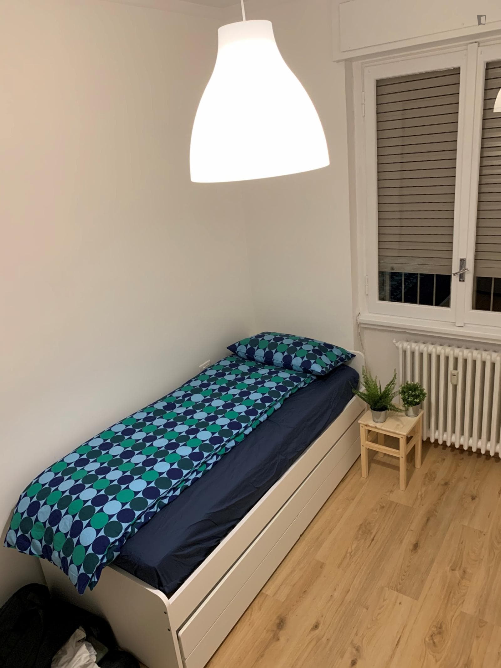 Fully furnished and renewed single room photo 1