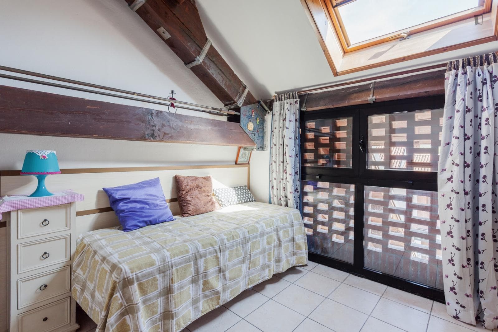 Single bedroom close to Borgolombardo train station photo 1