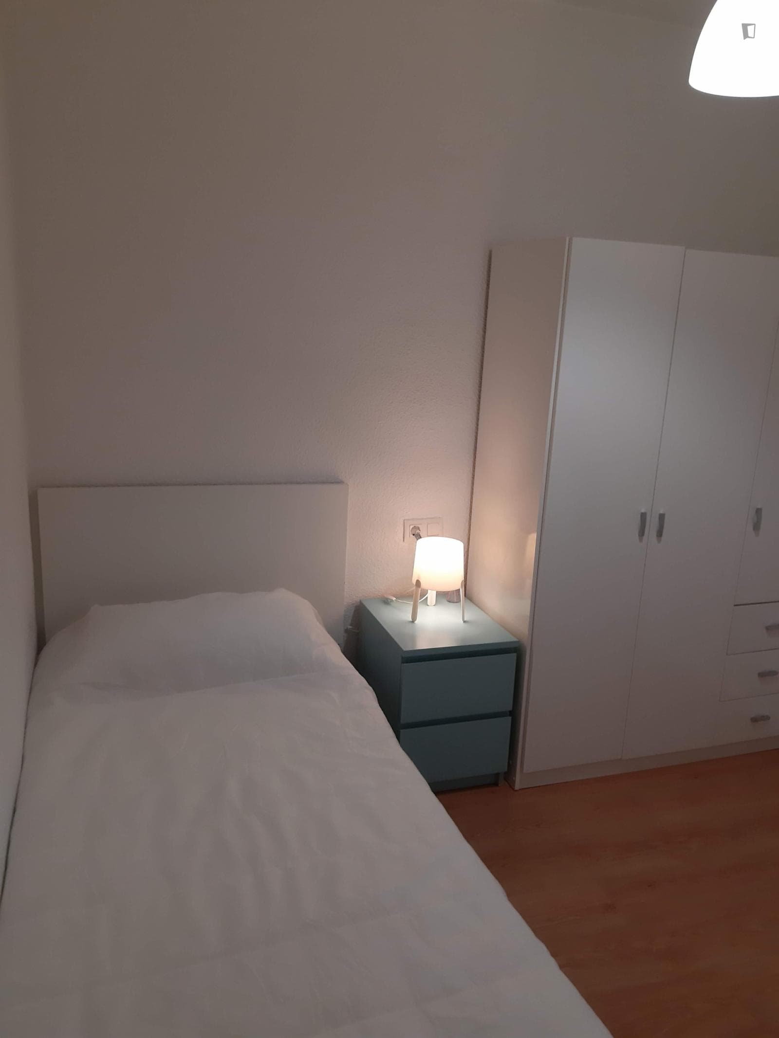 Charming single bedroom in a 3-bedroom apartment near Plaza de Toros de Murcia photo 1