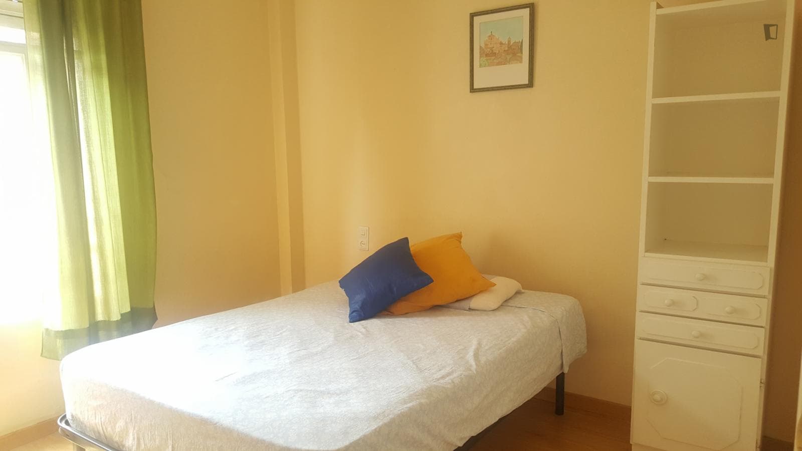 Bright double bedroom in a 3-bedroom apartment near Plaza de Toros de Murcia photo 1