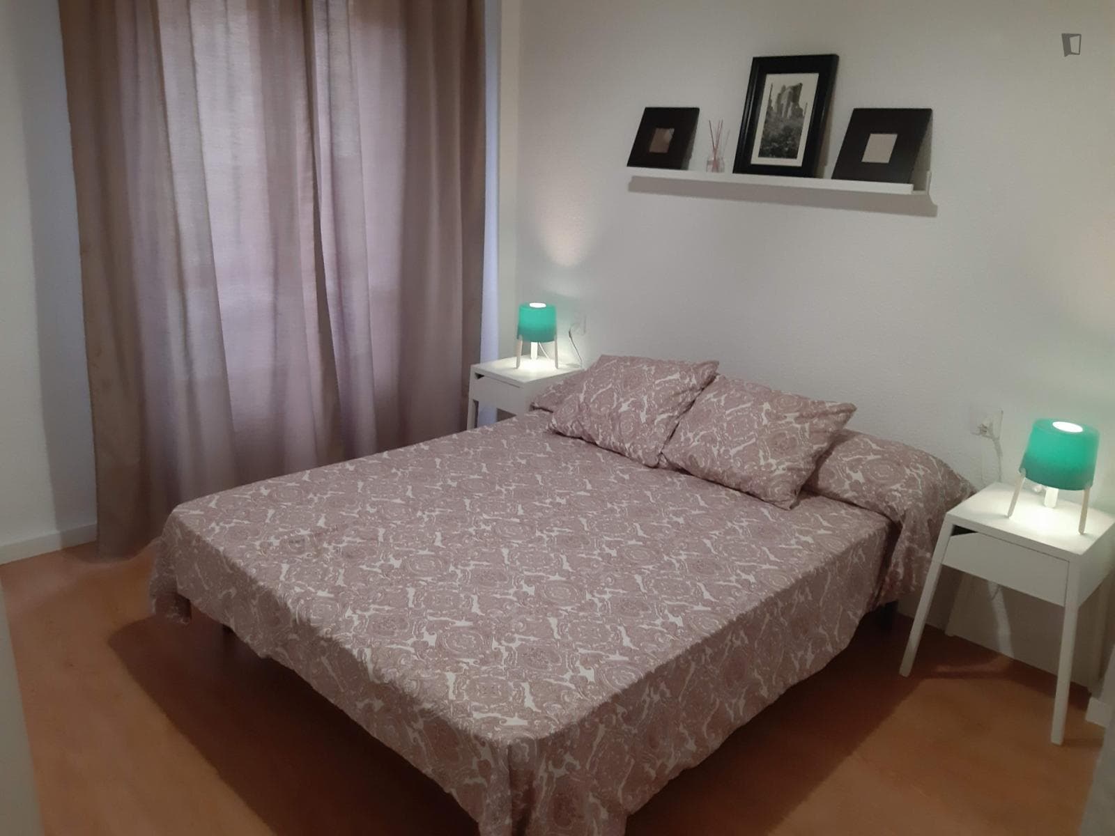 Lovely double bedroom in a 3-bedroom apartment near Plaza de Toros de Murcia photo 1