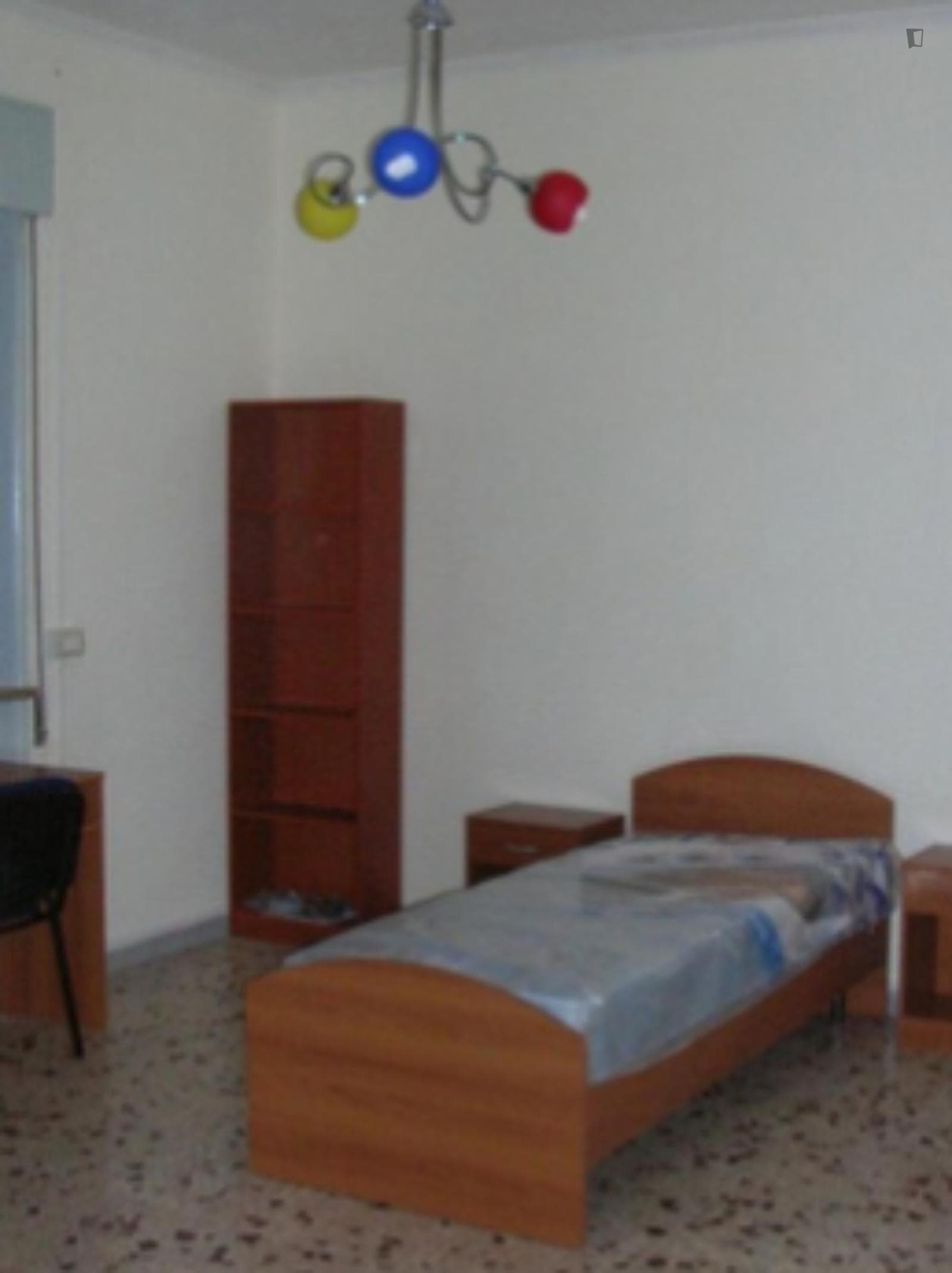 Nice single bedroom close to Teatro Ambasciatori photo 1