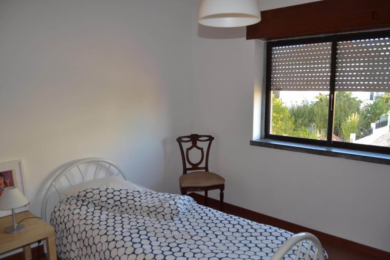 Friendly Single Bedroom close to Monte Abraão Train Station - Room 2 photo 1