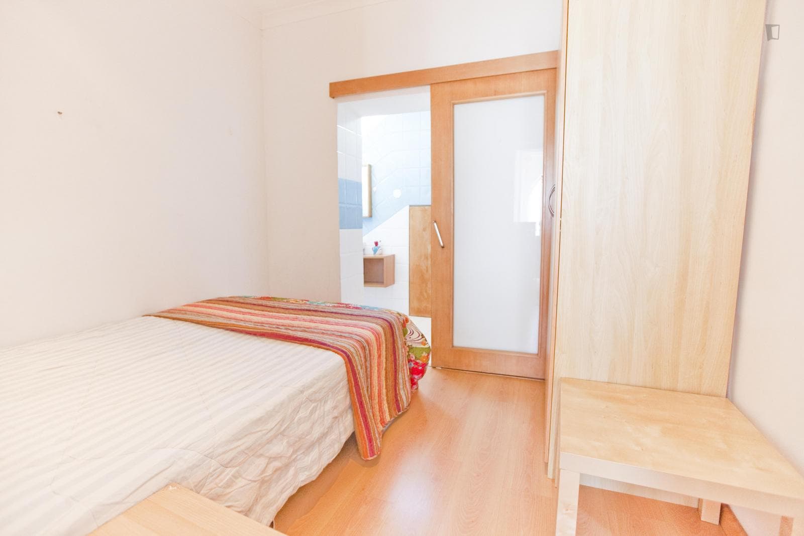 Furnished 2-bedroom apartment in Olivais photo 1