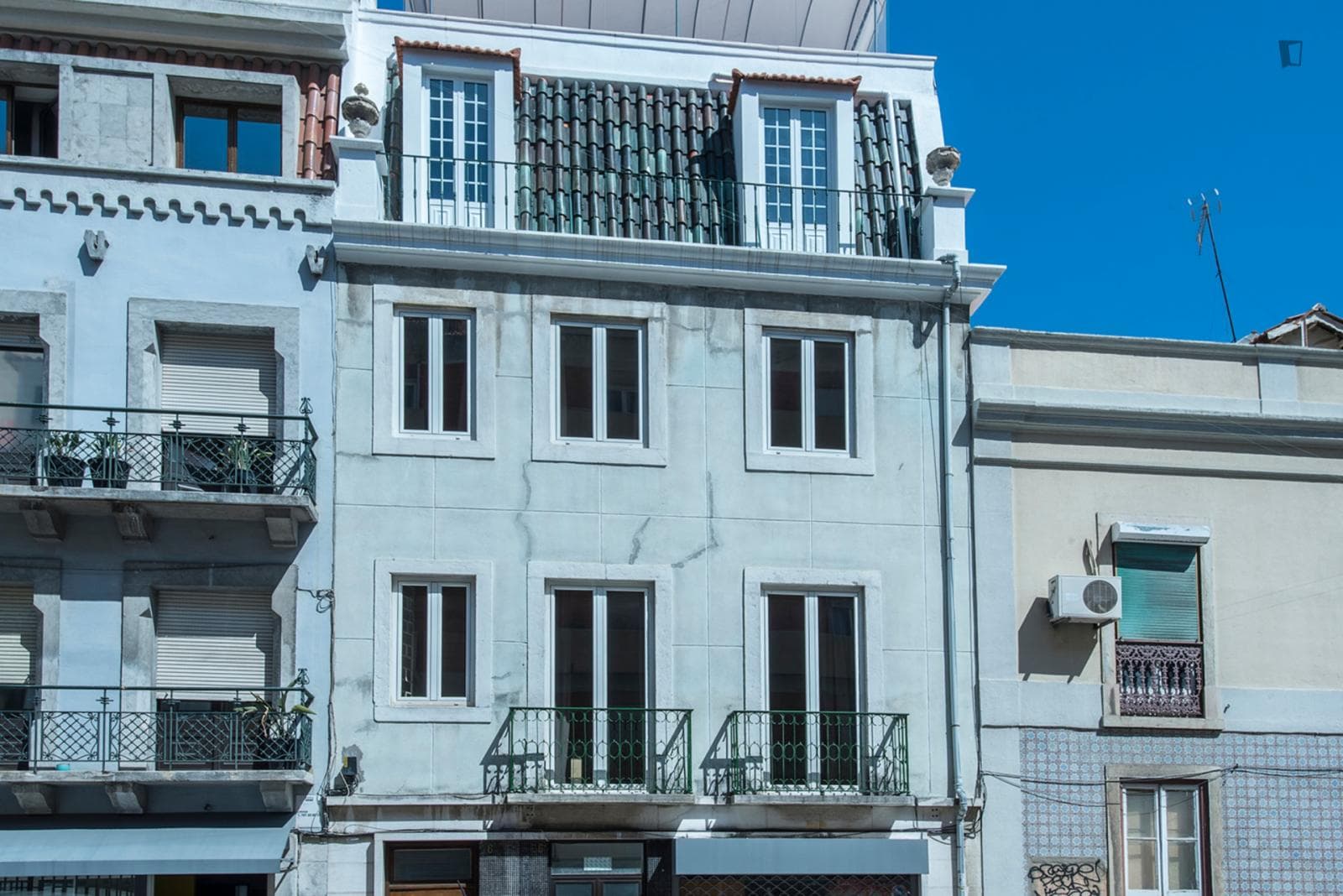 Property photo thumbnail