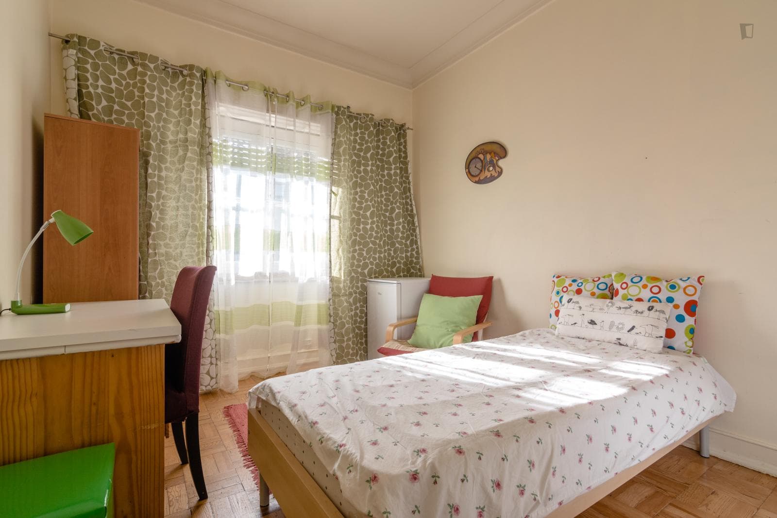 Cosy single bedroom not far from Universidade Lusófona photo 1