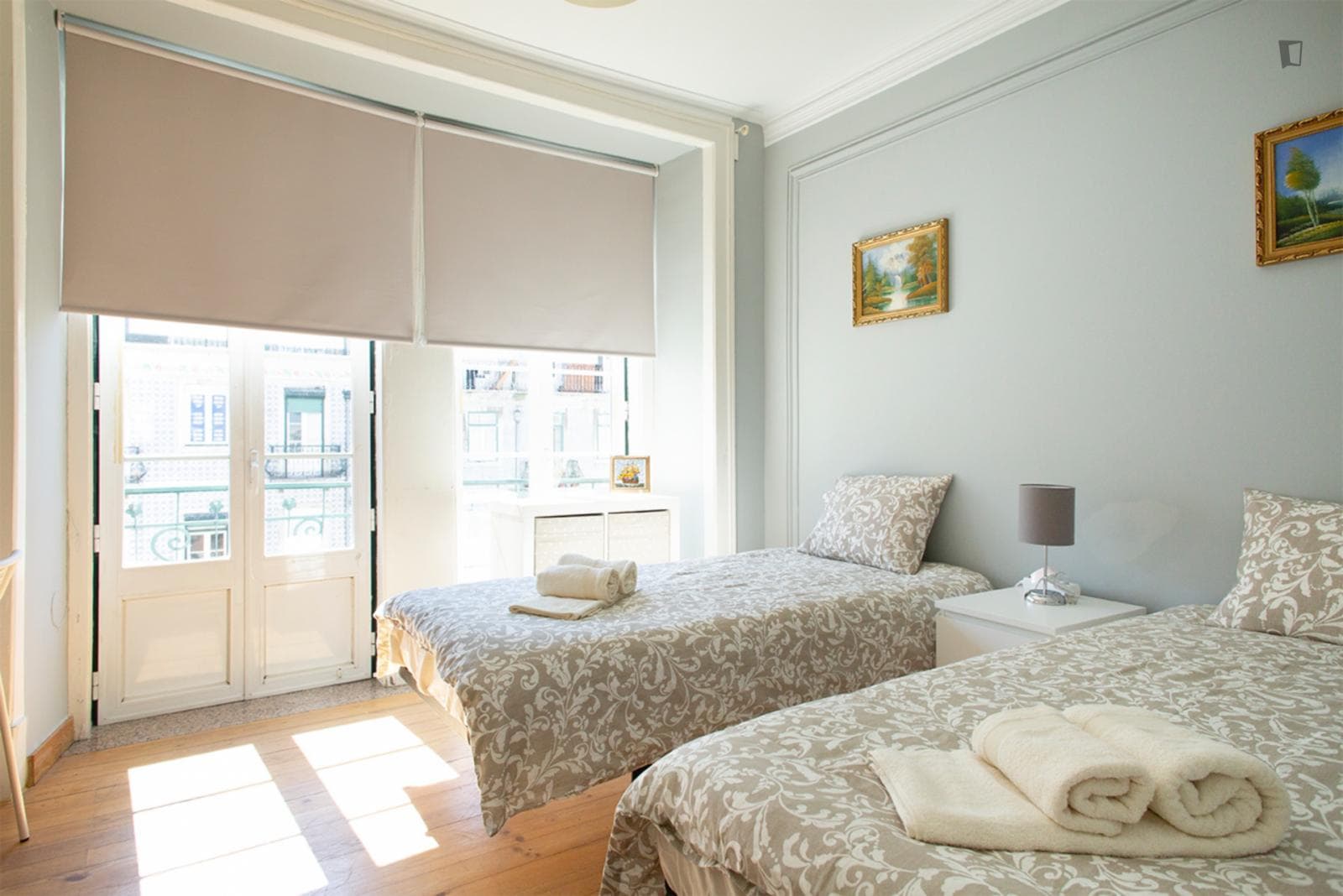 Amazing twin bedroom in Arroios near Instituto Superior Técnico photo 1