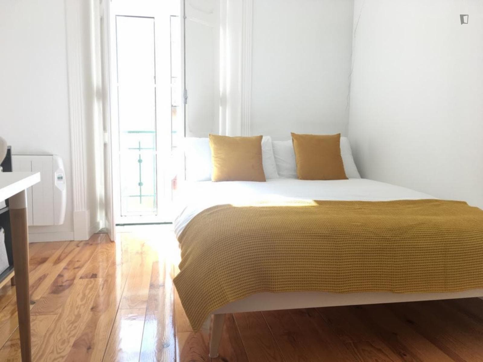 Beautiful furnished 2 bedroom apartment in Lisbon photo 1