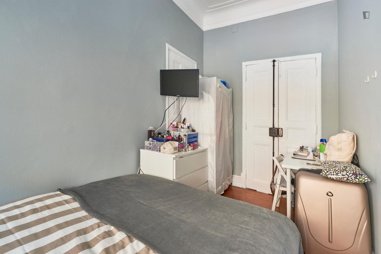 Property photo thumbnail