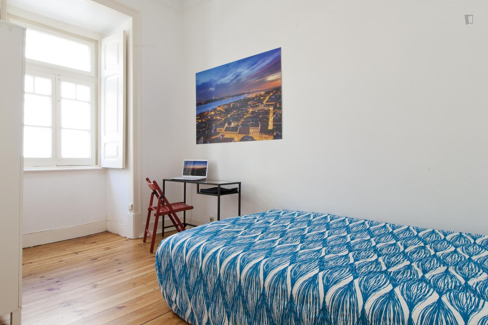Nice double bedroom in Arroios photo 1