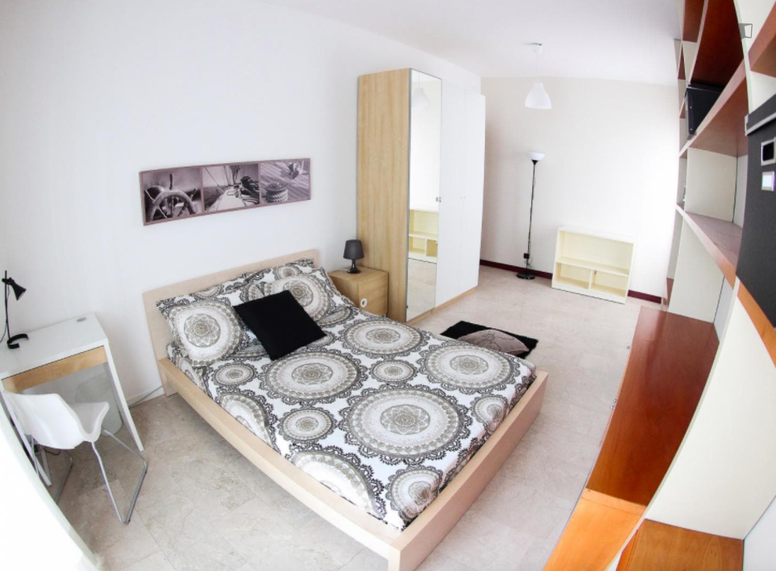 Neat double bedroom in proximity to Lotto M5 metro station photo 1