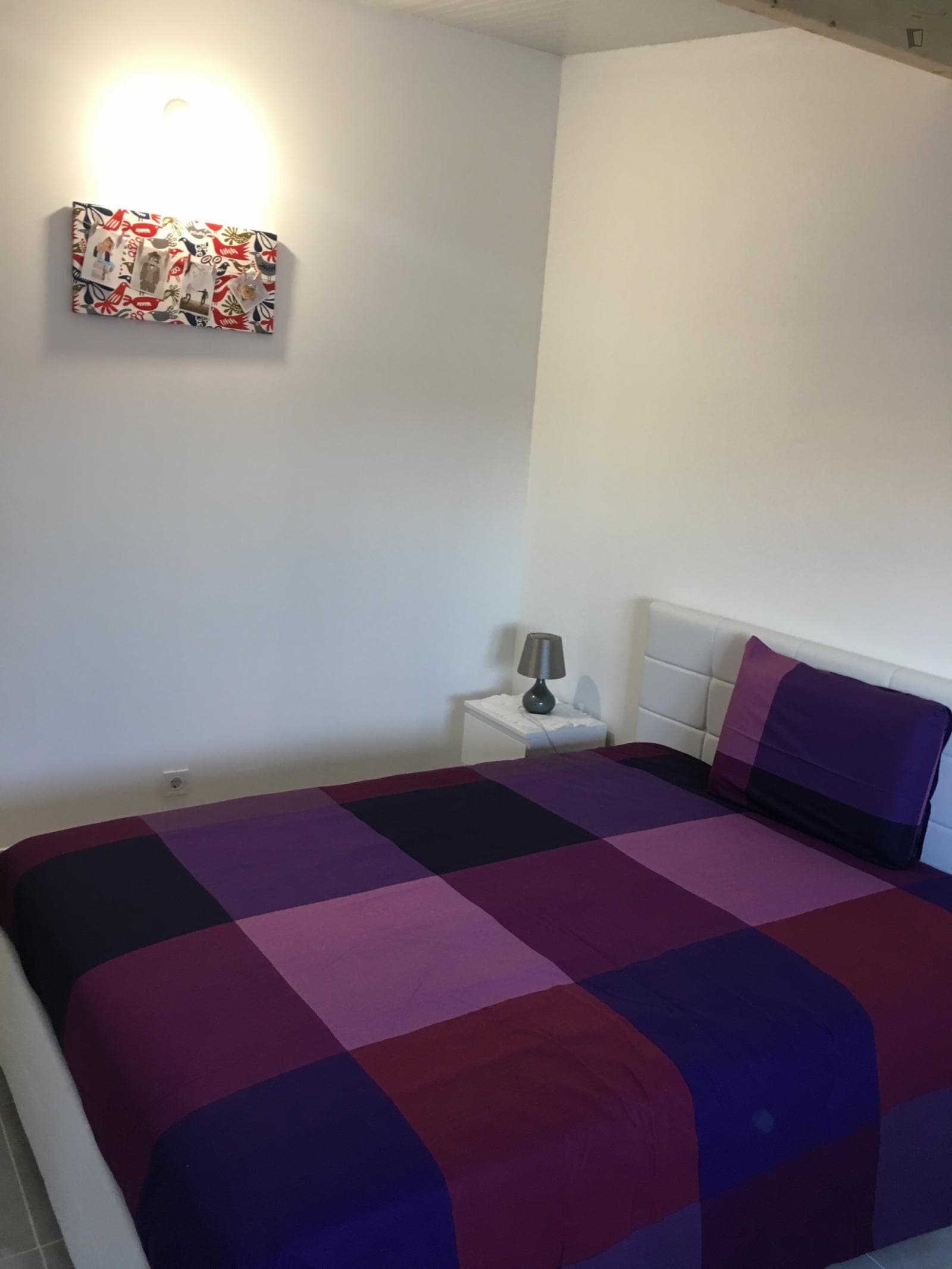 Lisbon - Bedroom close to metro/subway station - Female Students Residence photo 1
