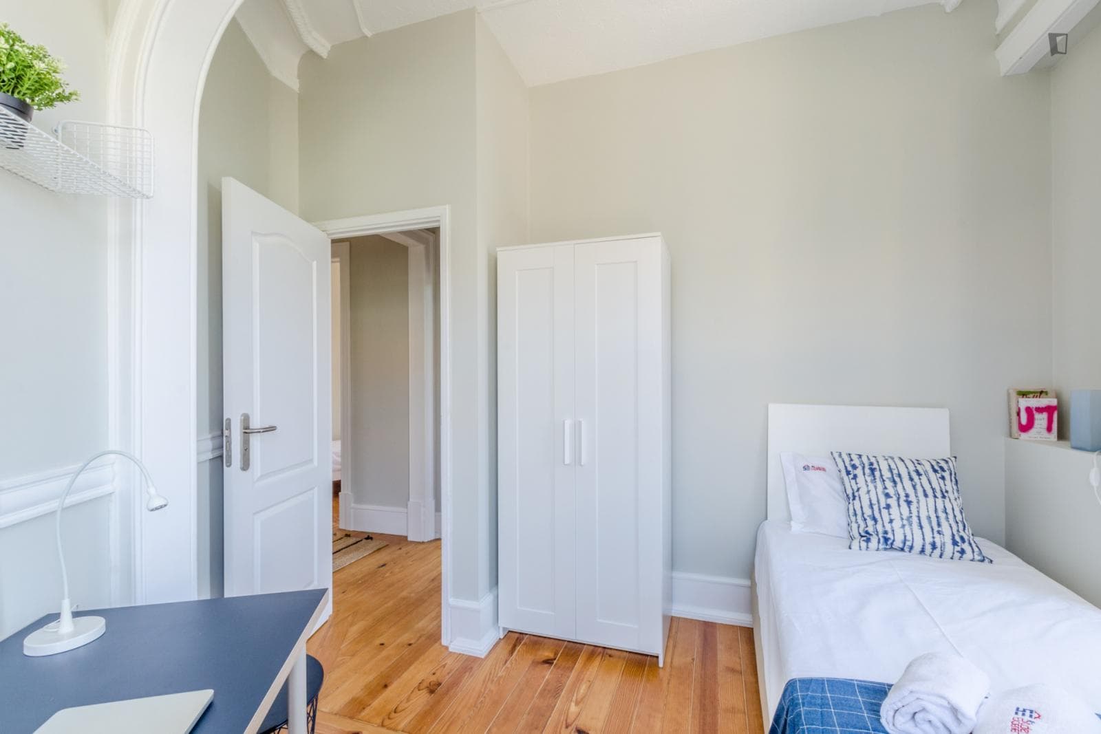 Property photo thumbnail