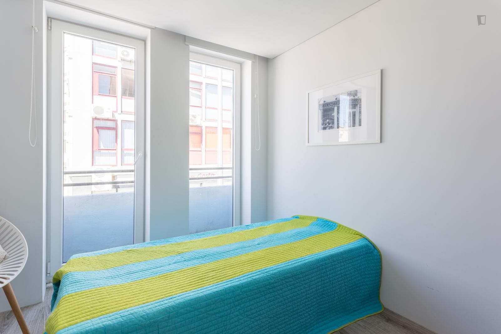 Single bedroom in a 5-bedroom apartment near Universidade Fernando Pessoa photo 1