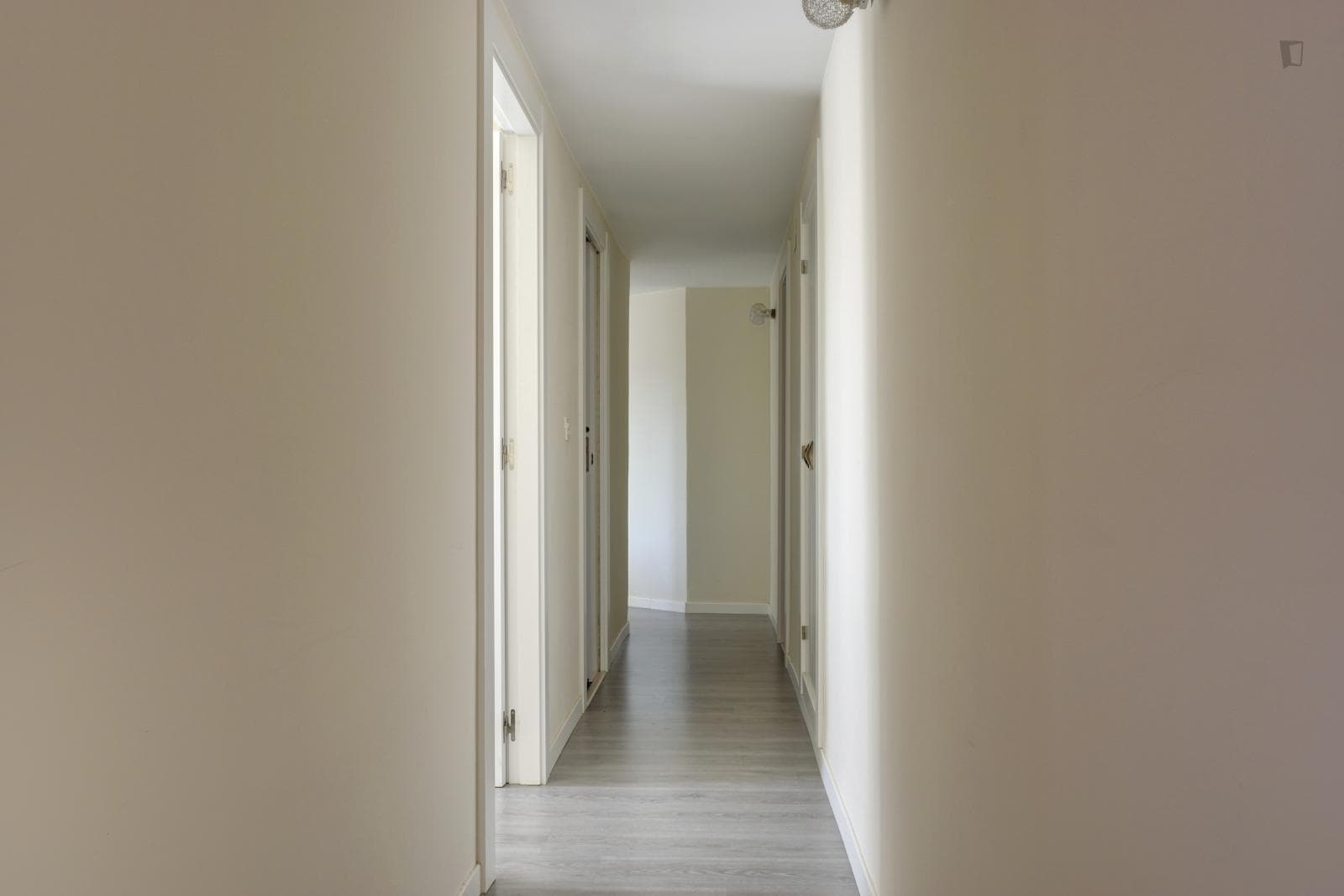 Modern apartment with Wi-Fi in the heart of Zaragoza photo 1