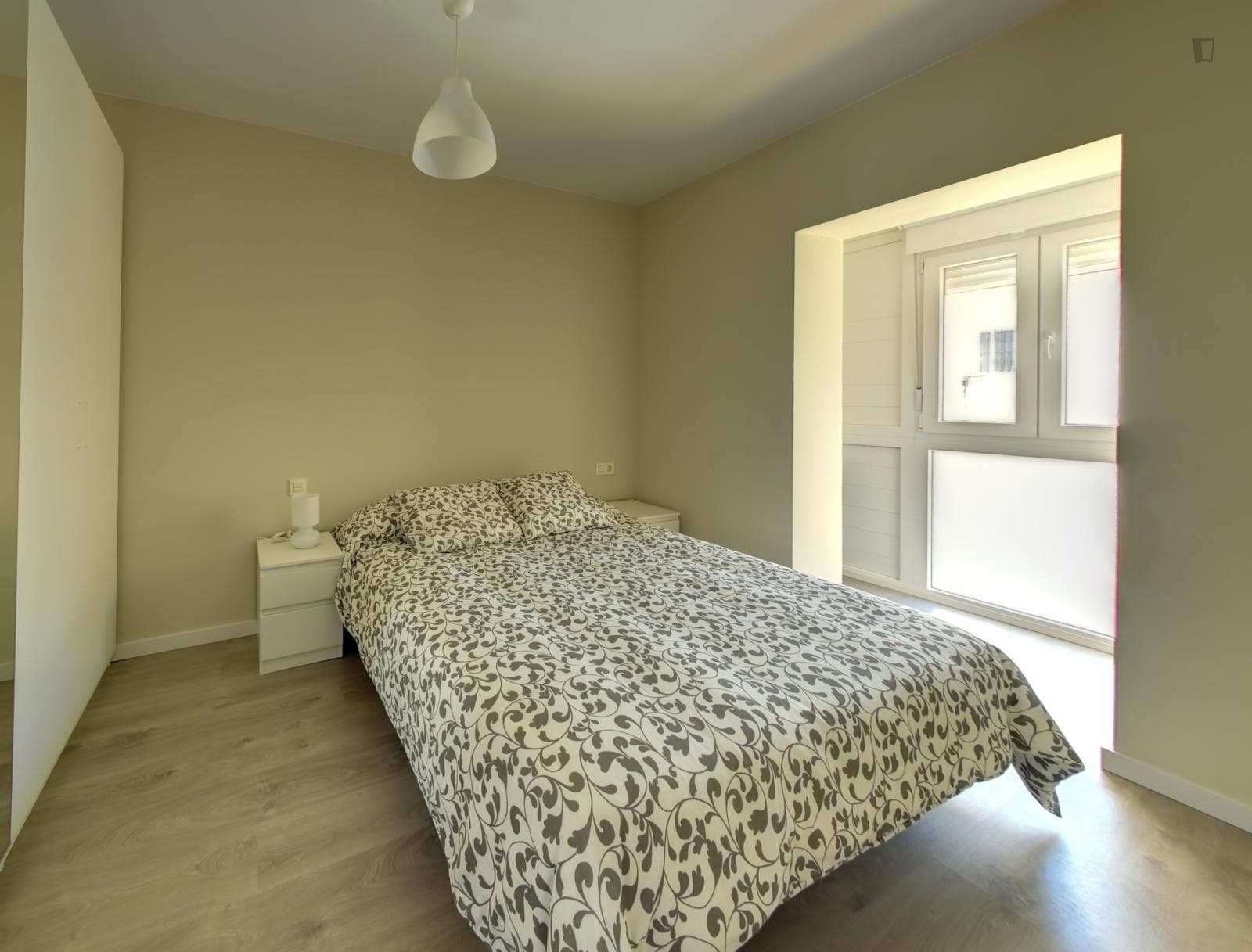 Cool double bedroom close to Universidad de Zaragoza: Campus San Francisco photo 1