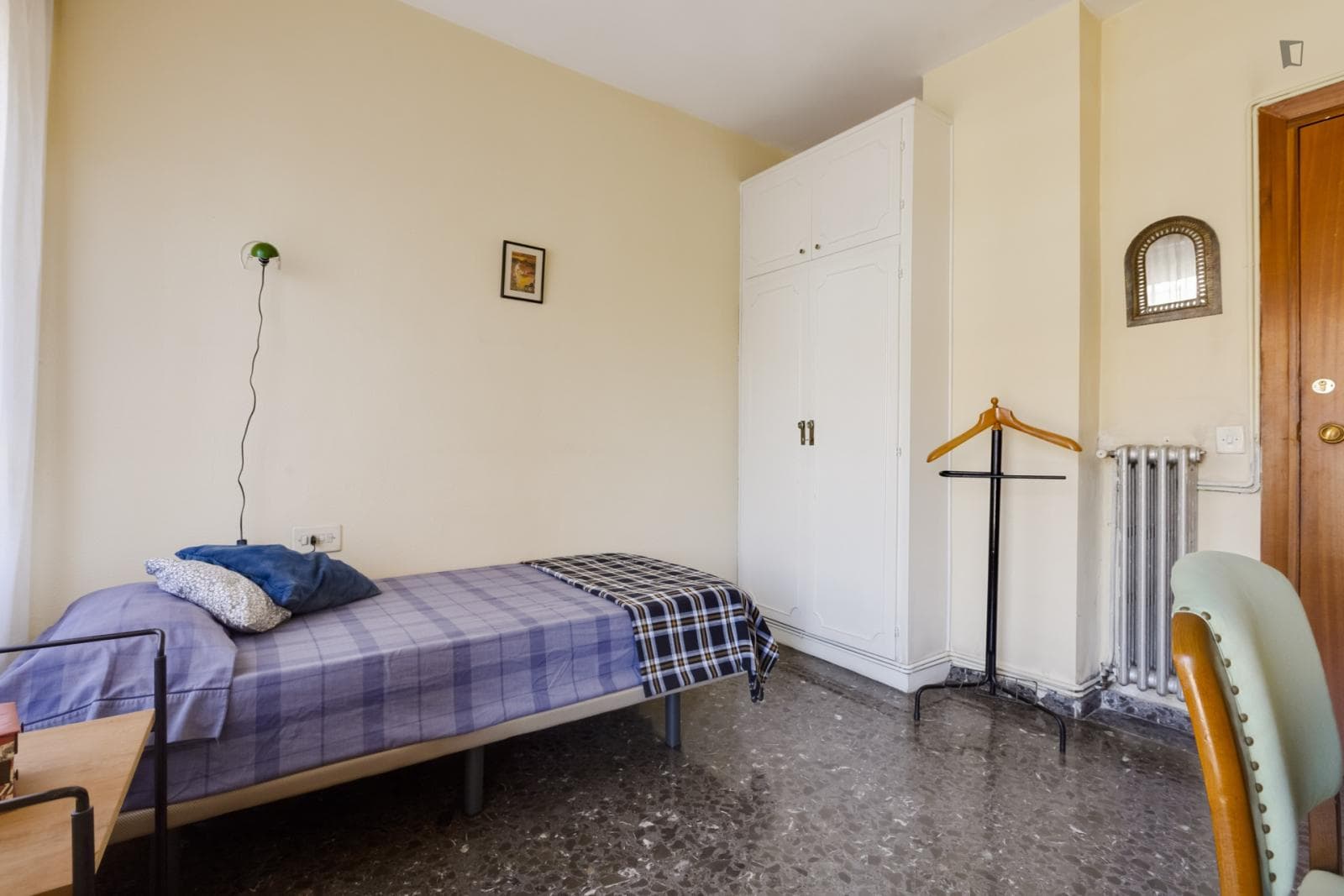 Bedrom with private balcony and great views of Murcian mountains and Plaza Toros photo 1