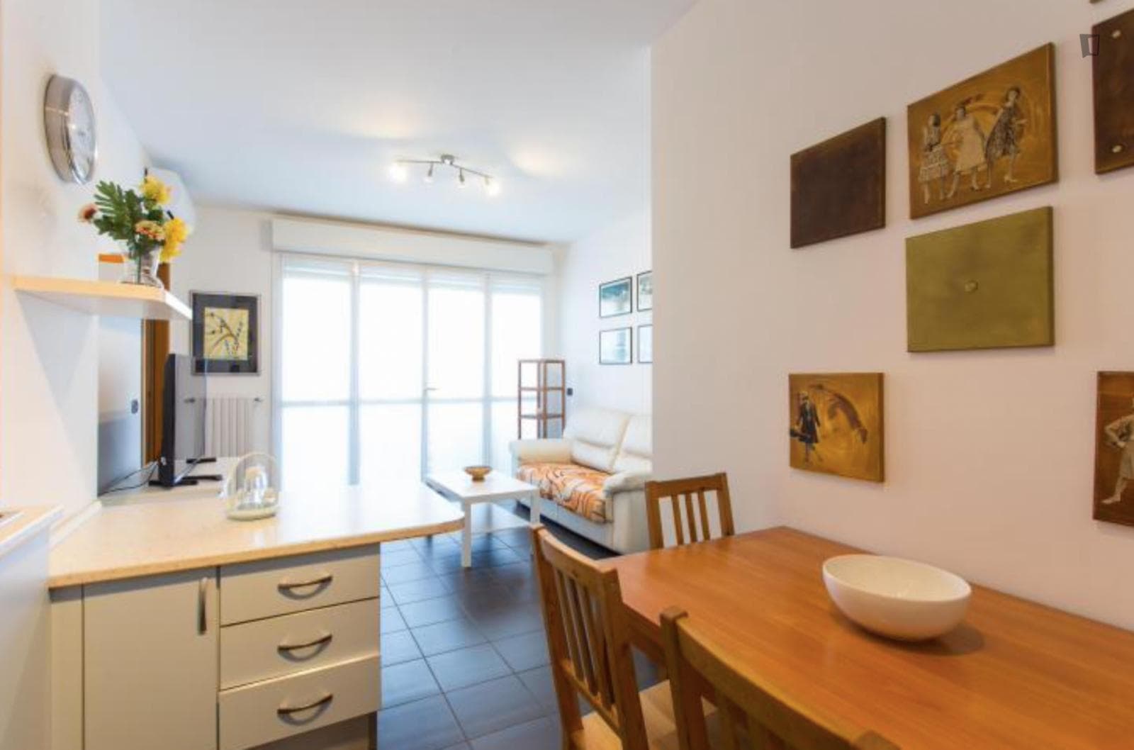 Modern apartment with a spacious terrace overlooking a garden and the Naviglio photo 1
