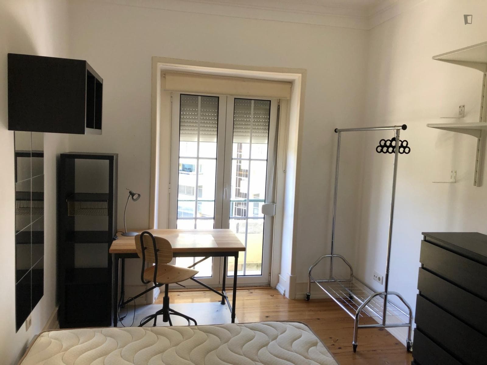 Marvellous double bedroom with a balcony, in Sete Rios photo 1