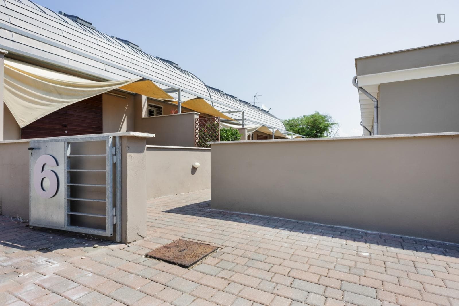 Property photo thumbnail