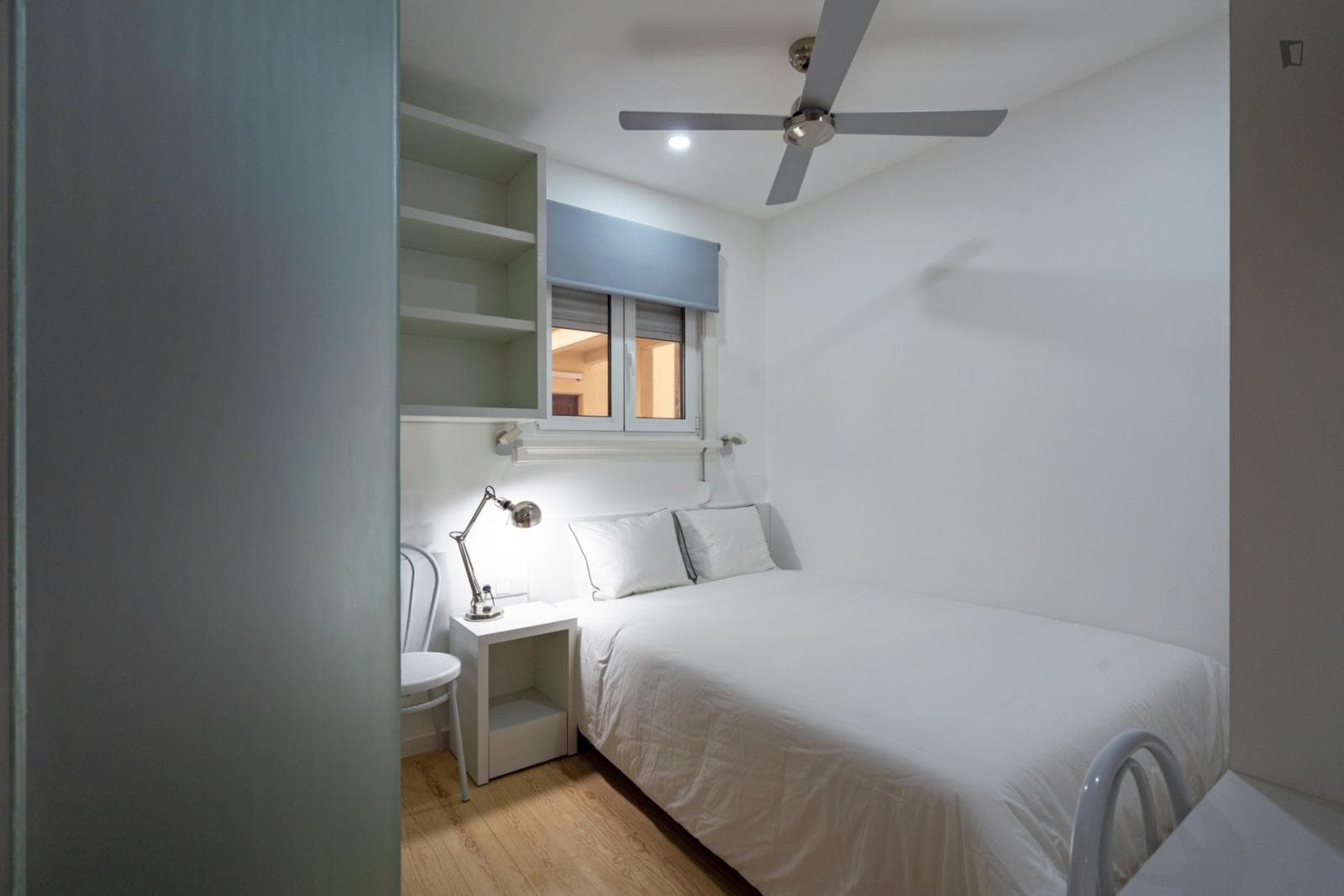 Comfortable double ensuite bedroom, near Fundação Calouste Gulbenkian photo 1