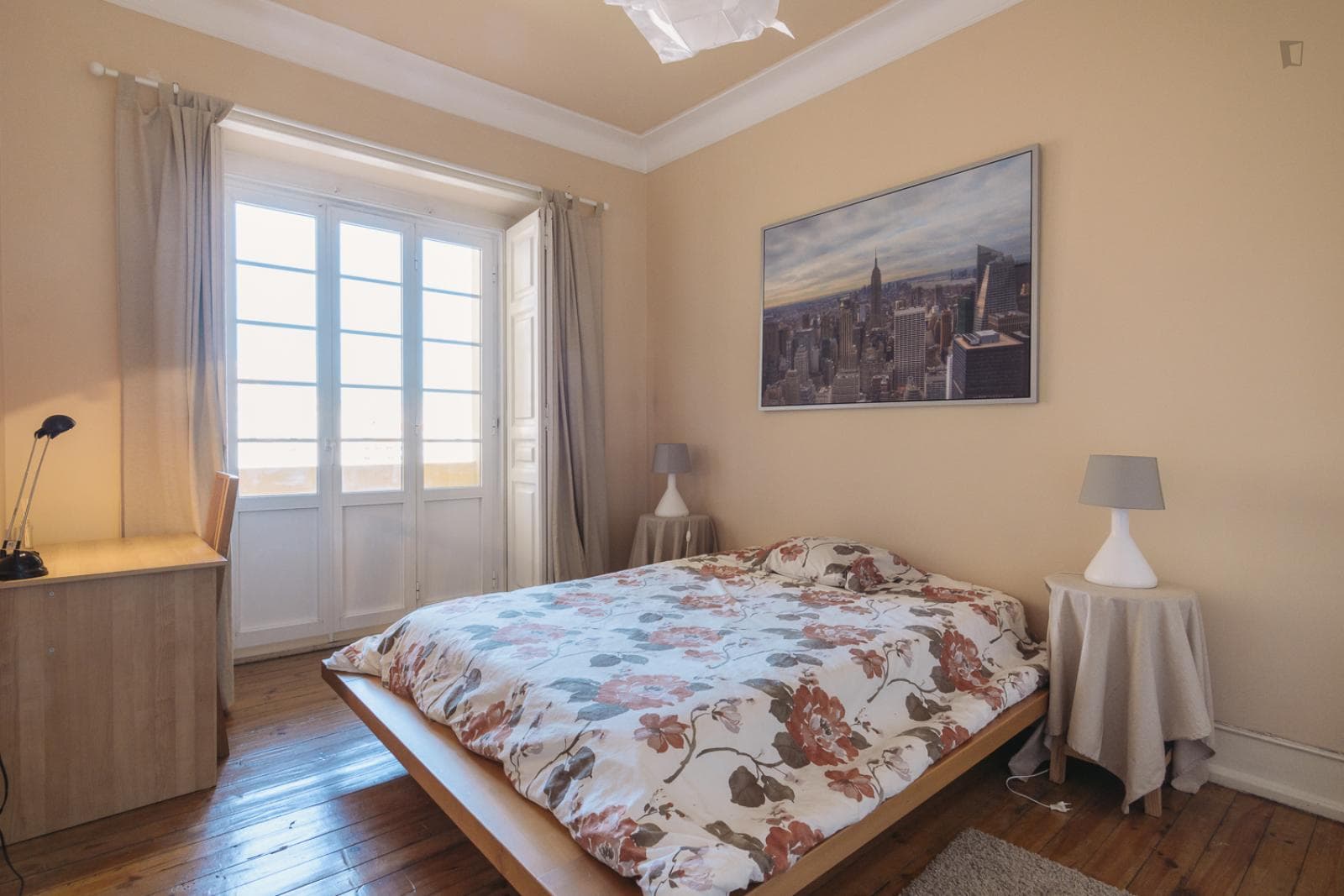Spacious double bedroom next to Universidade Católica photo 1