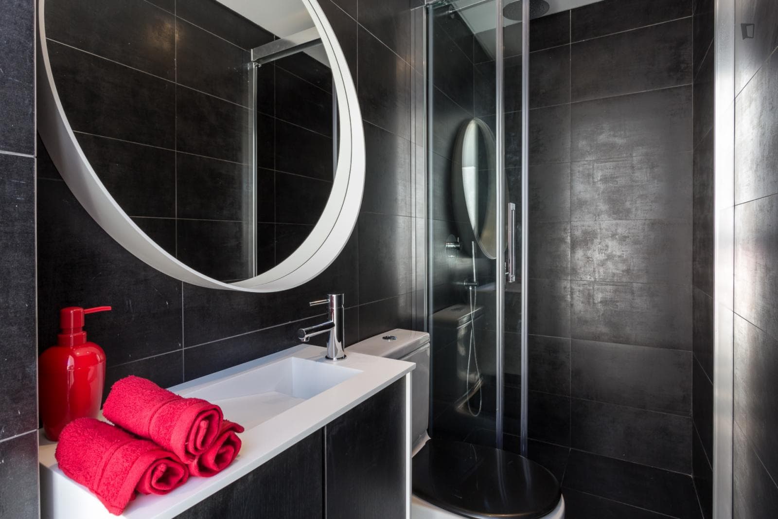 Stupendous and bright 2-bedroom apartment in Santarém photo 1